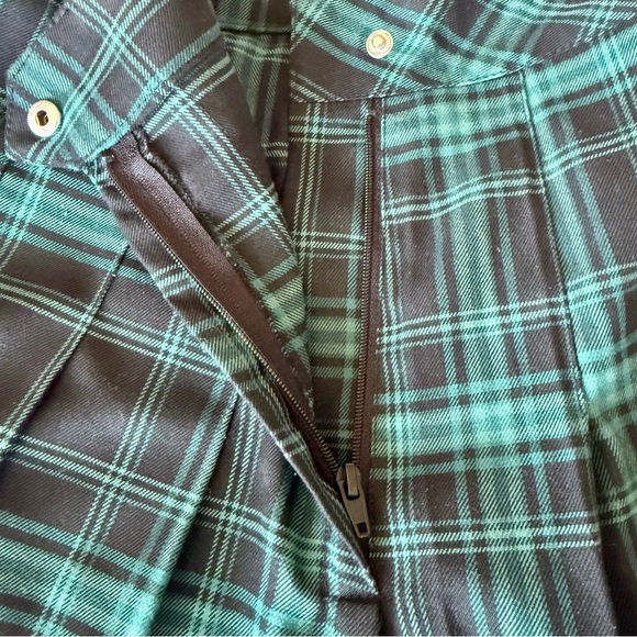 H&M Divided Twill Green & Black Plaid Tartan Pleated Flared Mini Skirt, Size 2 - Picture 4 of 4
